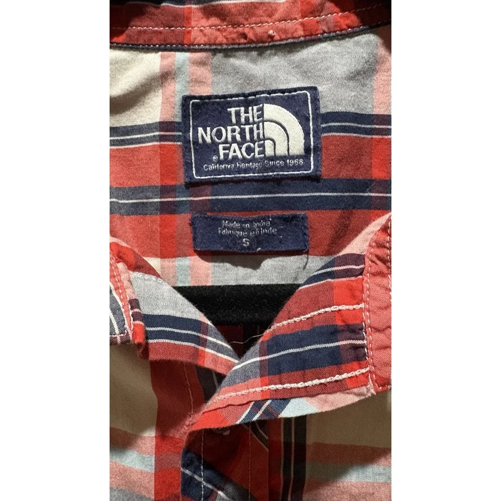 The North Face 100% Cotton Red Plaid‎ Button Up Shirt Men's Size Small EUC